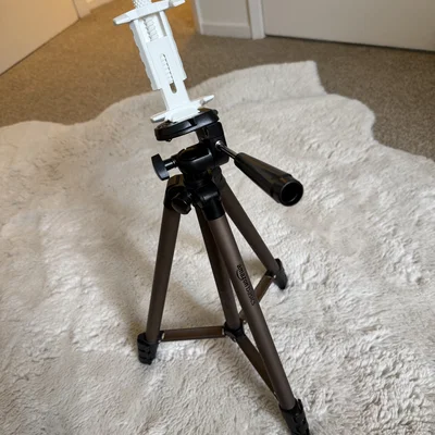 Ngàm kẹp điện thoại 3D cho chân máy tripod Amazon Basics