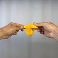 Trái Chuối Dẻo Lò Xo (Springy Flexi Banana) - Thumbnail 5