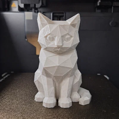 Mô hình mèo Low Polly Kitten trang trí in 3D ấn tượng