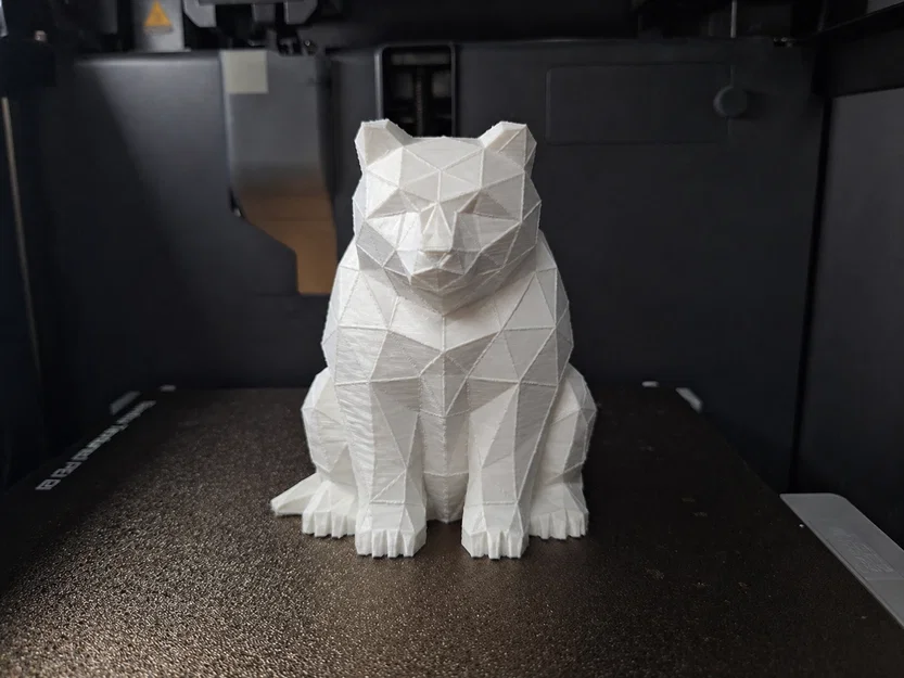 Mô hình chú gấu Low Polly Bear trang trí 3D ấn tượng - Image 1