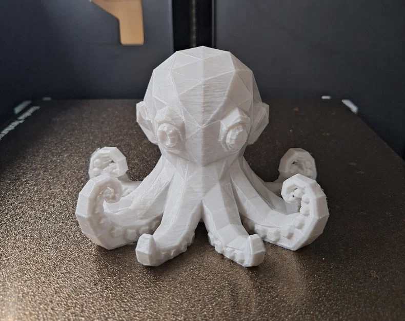 Mô hình Bạch tuộc Low Poly - Thiết kế 3D độc đáo cho trang trí - Image 1