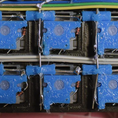 Miếng đệm bảo vệ dây handwire (handwire guard)