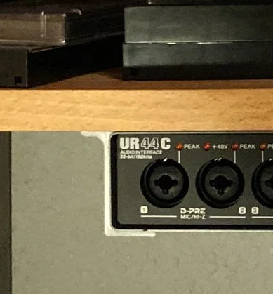 Giá đỡ đa năng (Universal) cho Steinberg UR - Image 2