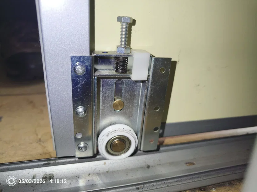 Bánh xe thay thế cho cửa tủ lùa (thương hiệu HTH Kvik Svane) - Image 1