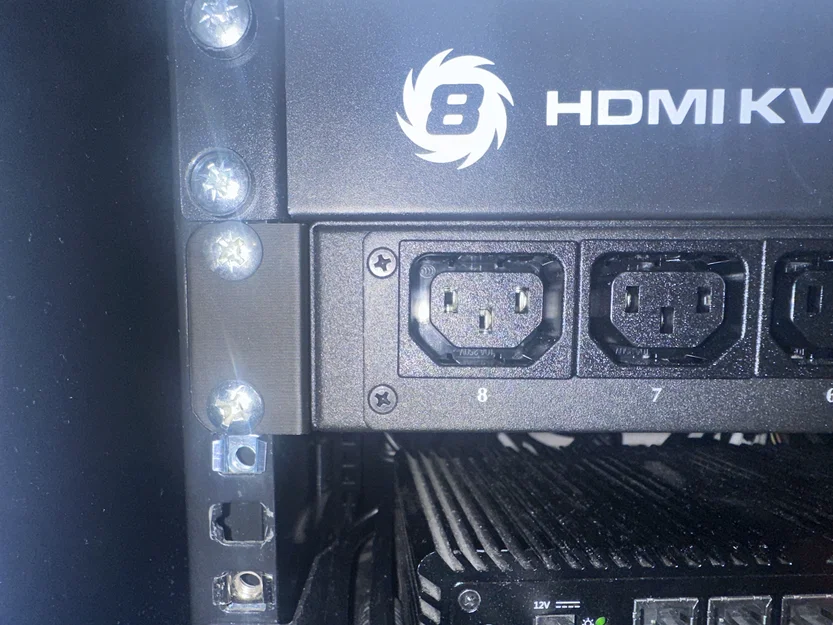 Bộ tai gắn tủ rack cho PDU Planet IPM-8220 (Rack Ears) - Image 1