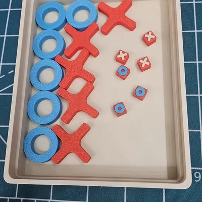 Tic Tac Toe (Tris) – Bộ cờ 3D có tích hợp bộ đếm điểm & hộp đựng