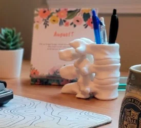 Ống cắm bút mô hình cột sống Spine pen holder độc đáo - Image 1