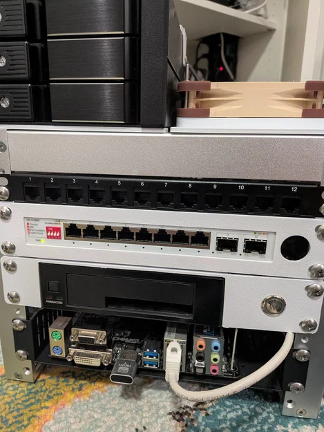 Ngàm gắn rack 10 inch cho Switch Asus QG-U1080 2.5g - Image 2