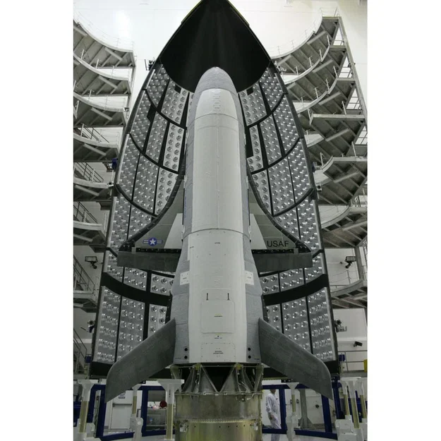 Mô hình Boeing X-37B - Image 4