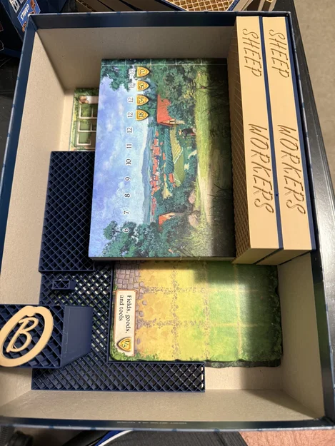 Khay đựng Deluxe cho Hallertau - Hỗ trợ sleeve, cất dọc, box-to-table - Image 2