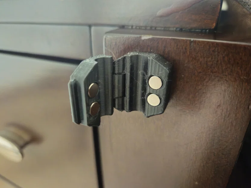 Magnetic Cable Holder (Giá đỡ cáp nam châm có bản lề) - Image 4