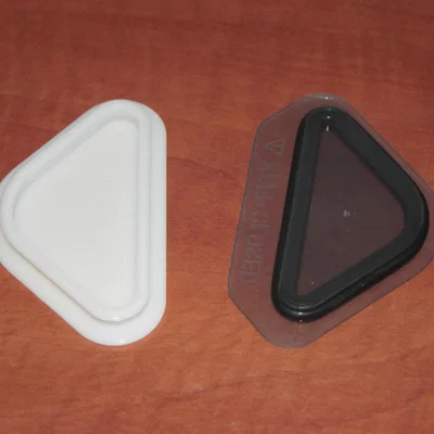 Nắp TPU cho lỗ hổng bên hông của USS Drybox