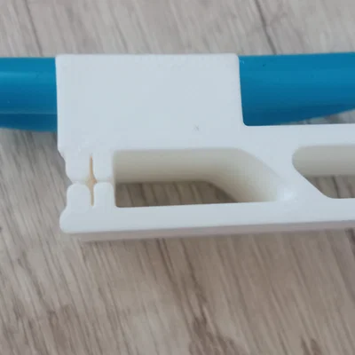 Kẹp giữ ống dẫn 8mm (drzak na hadicky) - Phụ kiện quản lý dây chuyên nghiệp