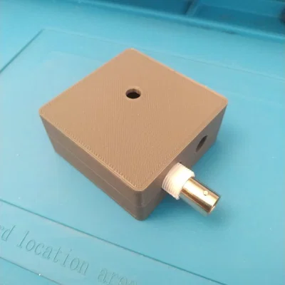 Hộp bảo vệ cho máy thu phát Pixie QRP