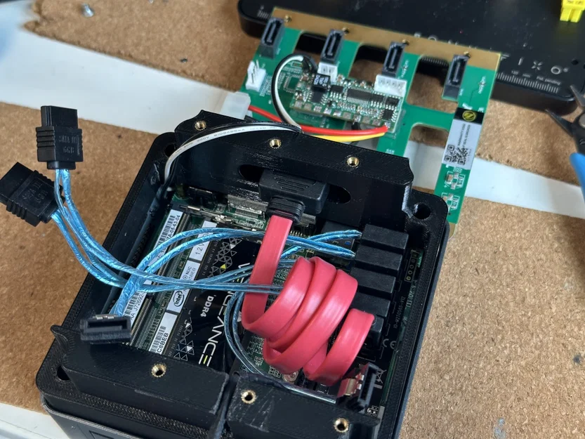 NUS: Next Unit of Storage - NAS siêu gọn dựa trên Intel NUC - Image 4