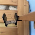 Giá treo tai nghe gắn kệ thông minh tận dụng cuộn nhựa cũ - Thumbnail 2