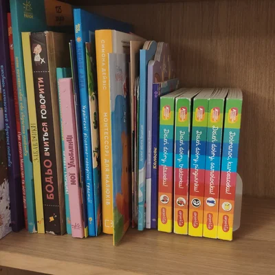 Kẹp giữ sách để bàn 3D (Simple Shelf Book Holder) gọn gàng