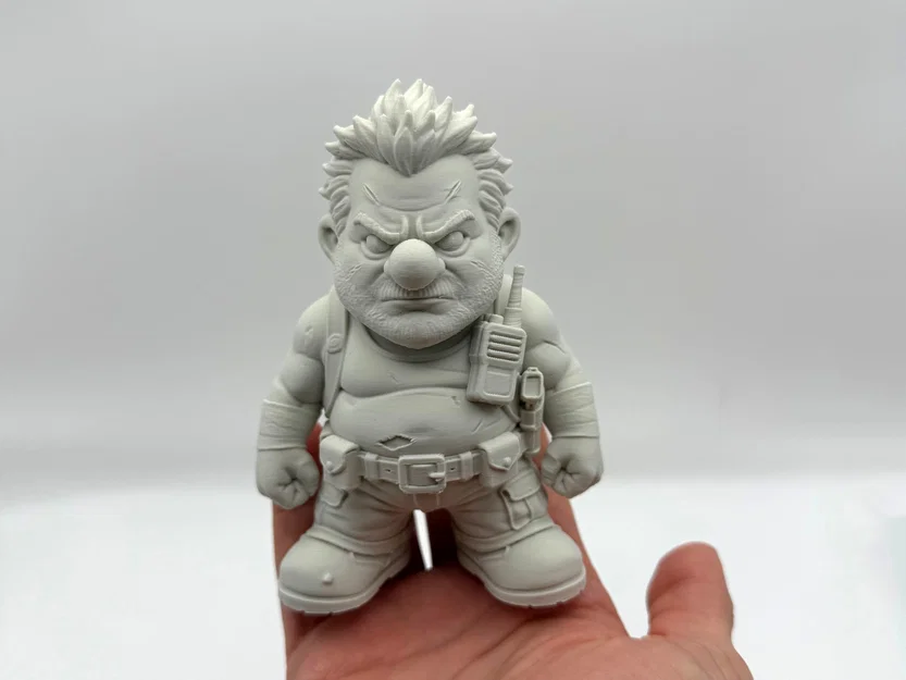 Mô hình chú lùn sân vườn Rough Garden Gnome - Image 1
