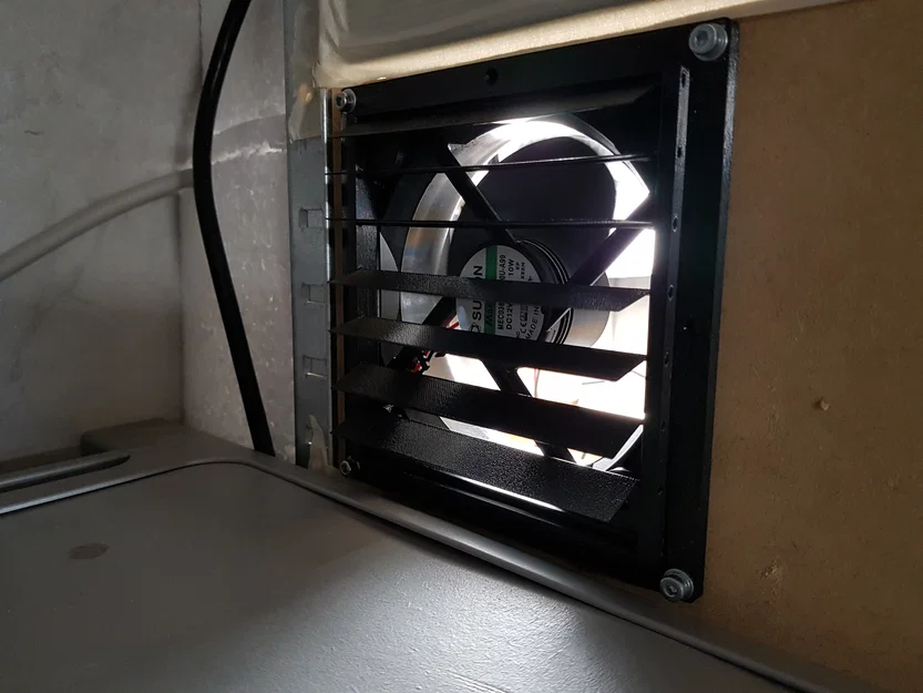 Gravity Vent cho Enclosure (dùng cho quạt 120mm) - Image 1