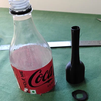 Phễu tận dụng từ chai nhựa soda