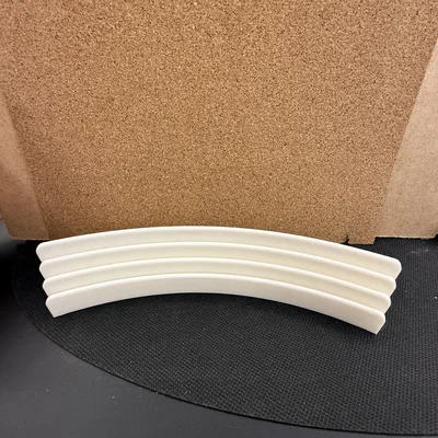 Giá Đỡ Thẻ Bài Cong 3 Hàng – Gọn Gàng & Tiện Lợi