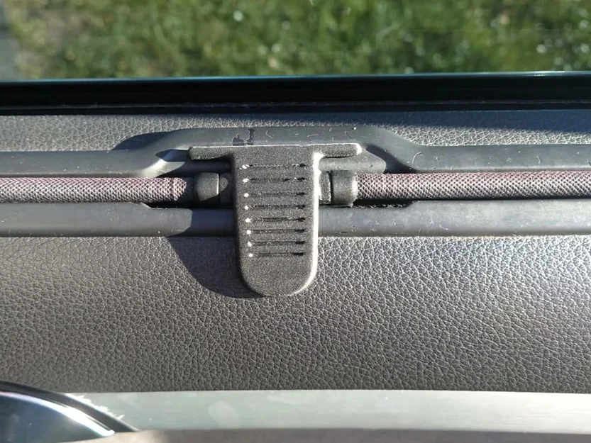 Móc cài/Kẹp rèm che nắng cửa sau Audi Q7 (4L) – Thay thế OEM 4L0861333 - Image 3