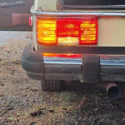 Cụm giữ bóng đèn cho Mercedes-Benz W114/W115 series 2