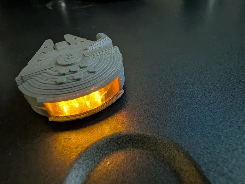 Vỏ bọc thẻ từ (Fob Cover) Millennium Falcon - Image 2