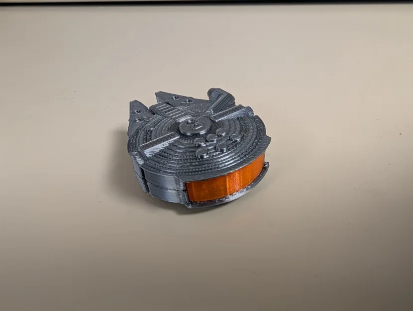 Vỏ bọc thẻ từ (Fob Cover) Millennium Falcon - Image 3