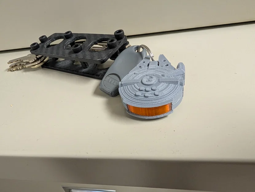 Vỏ bọc thẻ từ (Fob Cover) Millennium Falcon - Image 8