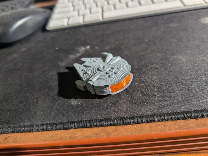 Vỏ bọc thẻ từ (Fob Cover) Millennium Falcon - Image 9