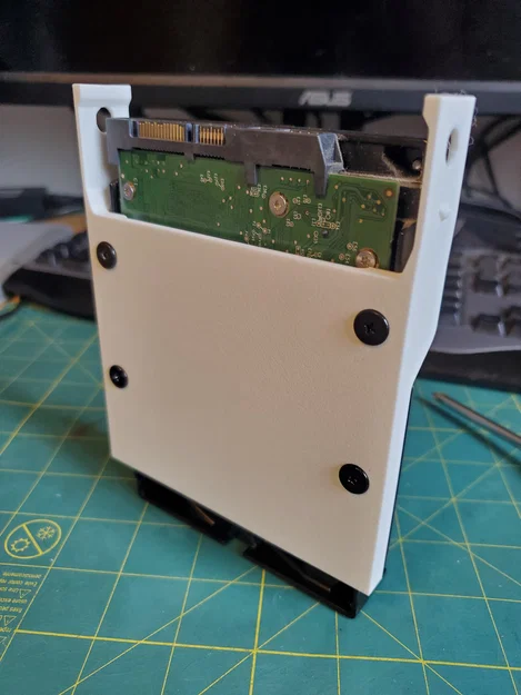 Khay gắn ổ cứng HDD thay thế cho Fractal Design Meshify C - Image 2