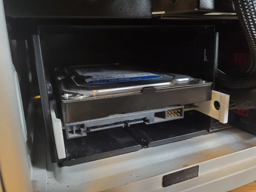 Khay gắn ổ cứng HDD thay thế cho Fractal Design Meshify C - Image 3