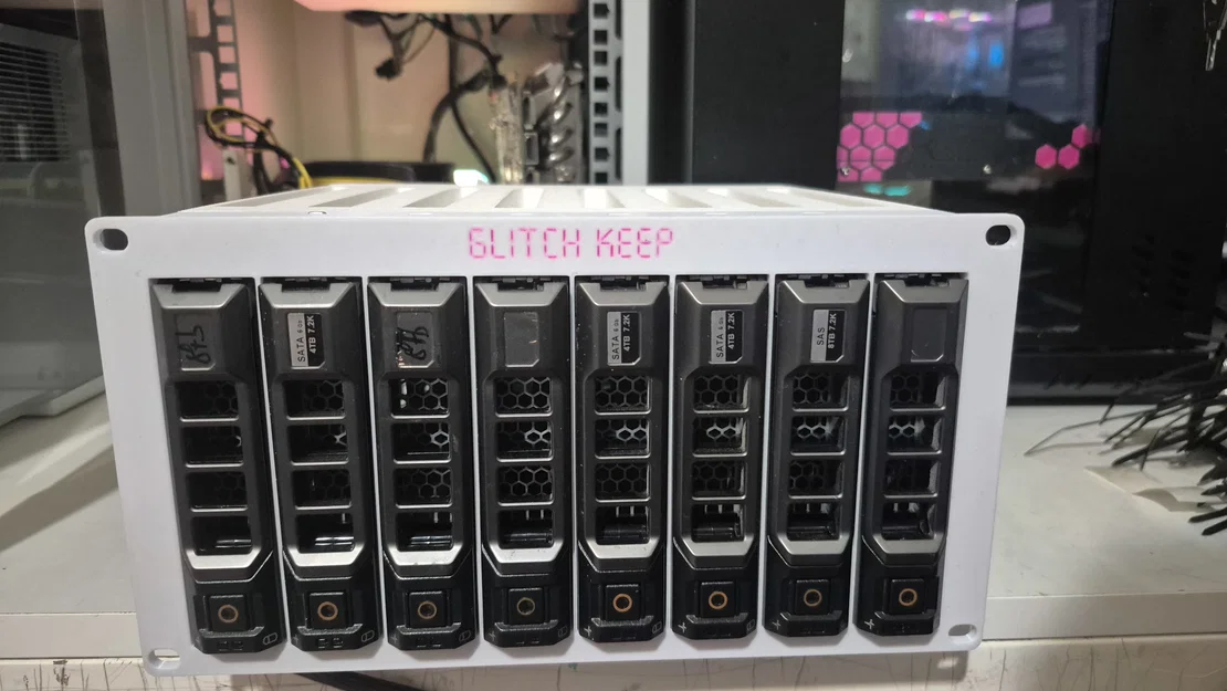 Khung giá đỡ 8 ổ cứng HDD cho Mini Rack 10 inch - Image 1