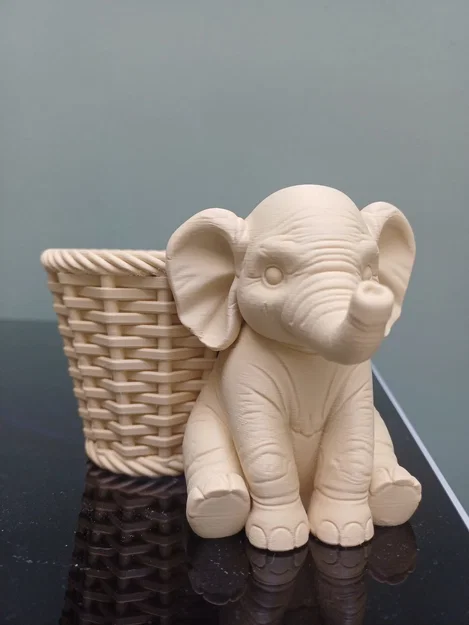 Chậu trồng cây hình voi – Giá đỡ cây dễ thương (Elephant Planter Pot) - Image 3