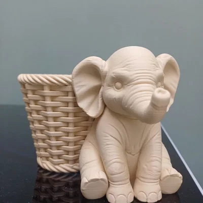 Chậu trồng cây hình voi – Giá đỡ cây dễ thương (Elephant Planter Pot)