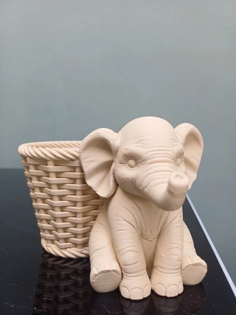 Chậu trồng cây hình voi – Giá đỡ cây dễ thương (Elephant Planter Pot) - Image 4