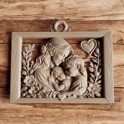 Trái Tim Của Mẹ – Relief Vòng Tay Ôm Hai Bé