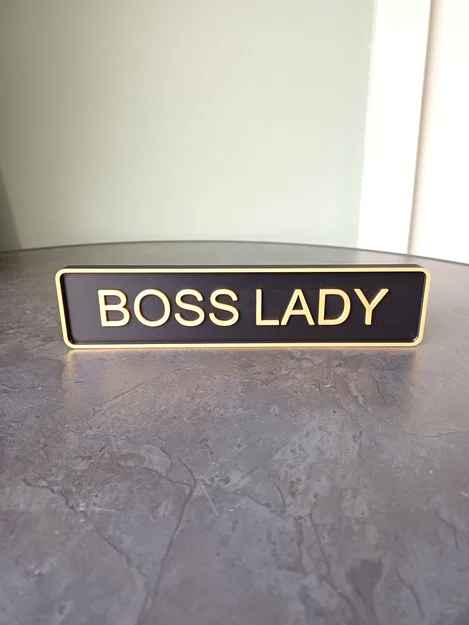Bảng để bàn Boss Lady – Decor văn phòng cá tính cho phái nữ - Image 2