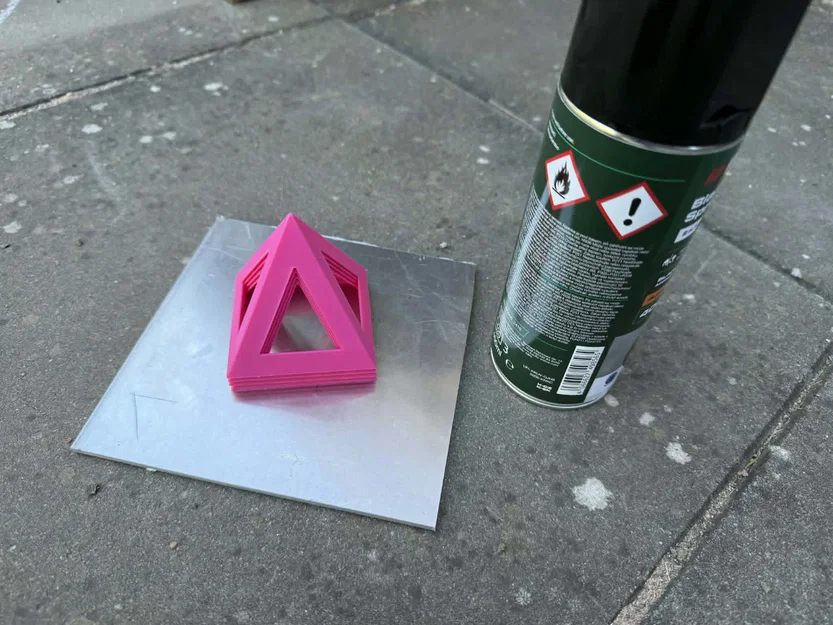 Pyramid làm chân đỡ để sơn, phủ coating, xịt sơn - Image 4