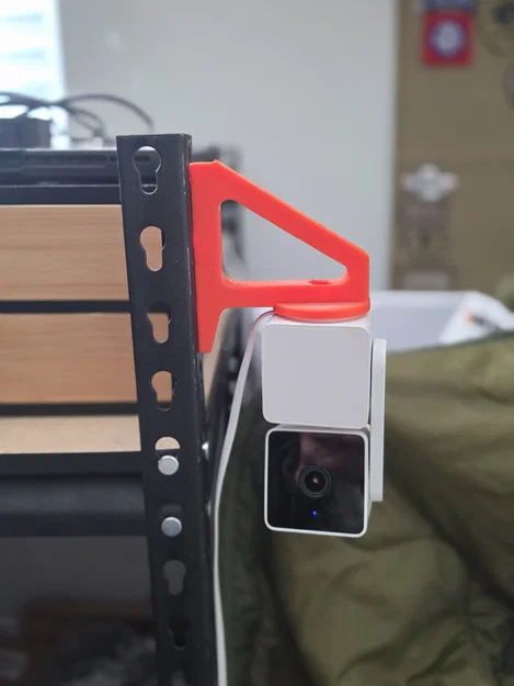 Giá treo Wyze Cam Pan v3 cho kệ sắt lỗ (Keyhole Mount) - Image 2