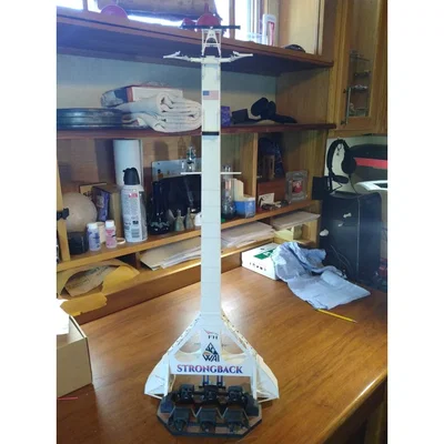 Tháp phóng Strongback Launch Tower