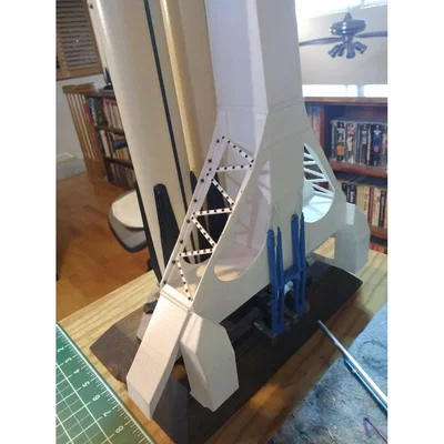 Tháp phóng Strongback Launch Tower