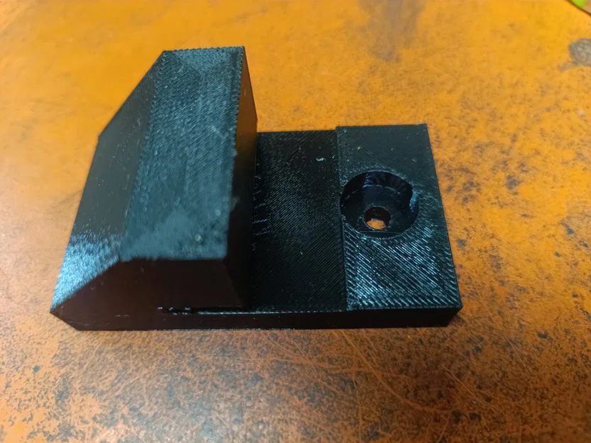 Giá đỡ tấm pin năng lượng mặt trời (Solar panel holder) - Image 1
