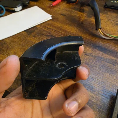 Frontrunner Slimline II Tray Corner Replacement (phụ tùng góc khay)