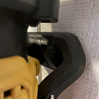Giá treo tường cho máy thổi lá Dewalt 20V (In 3D không cần support)