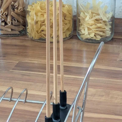 Phụ kiện treo chai cho kệ úp chén Ikea VÄLVÅRDAD (dùng đũa)