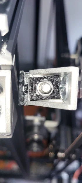 Mô hình Nut cage: Giải pháp giữ đai ốc trong không gian hẹp - Image 1