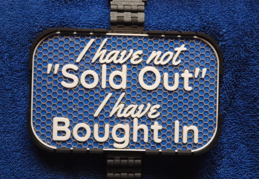 Bảng chữ “Haven't Sold Out” - Image 1