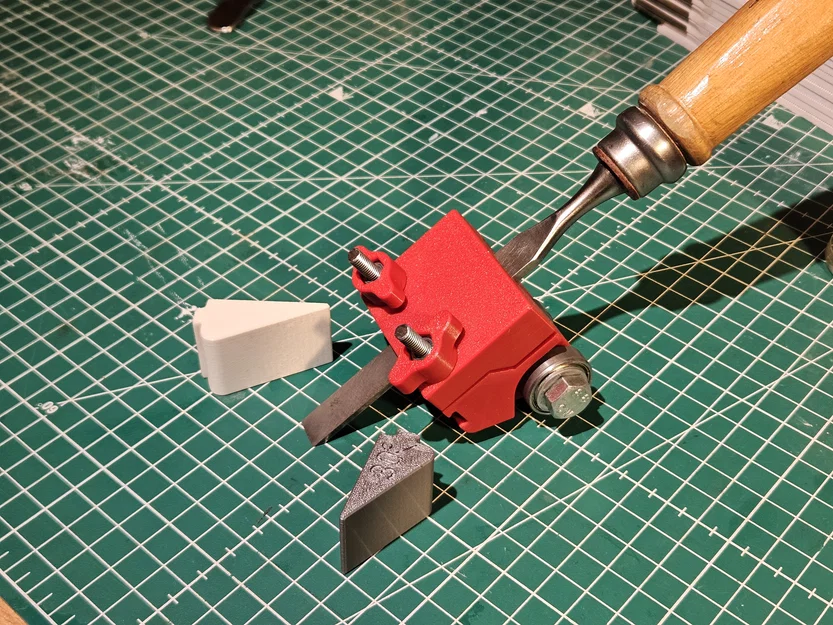Jig giữ góc mài đục (Chisel Sharpening Jig/Stechbeitelschleifhilfe) - Image 1